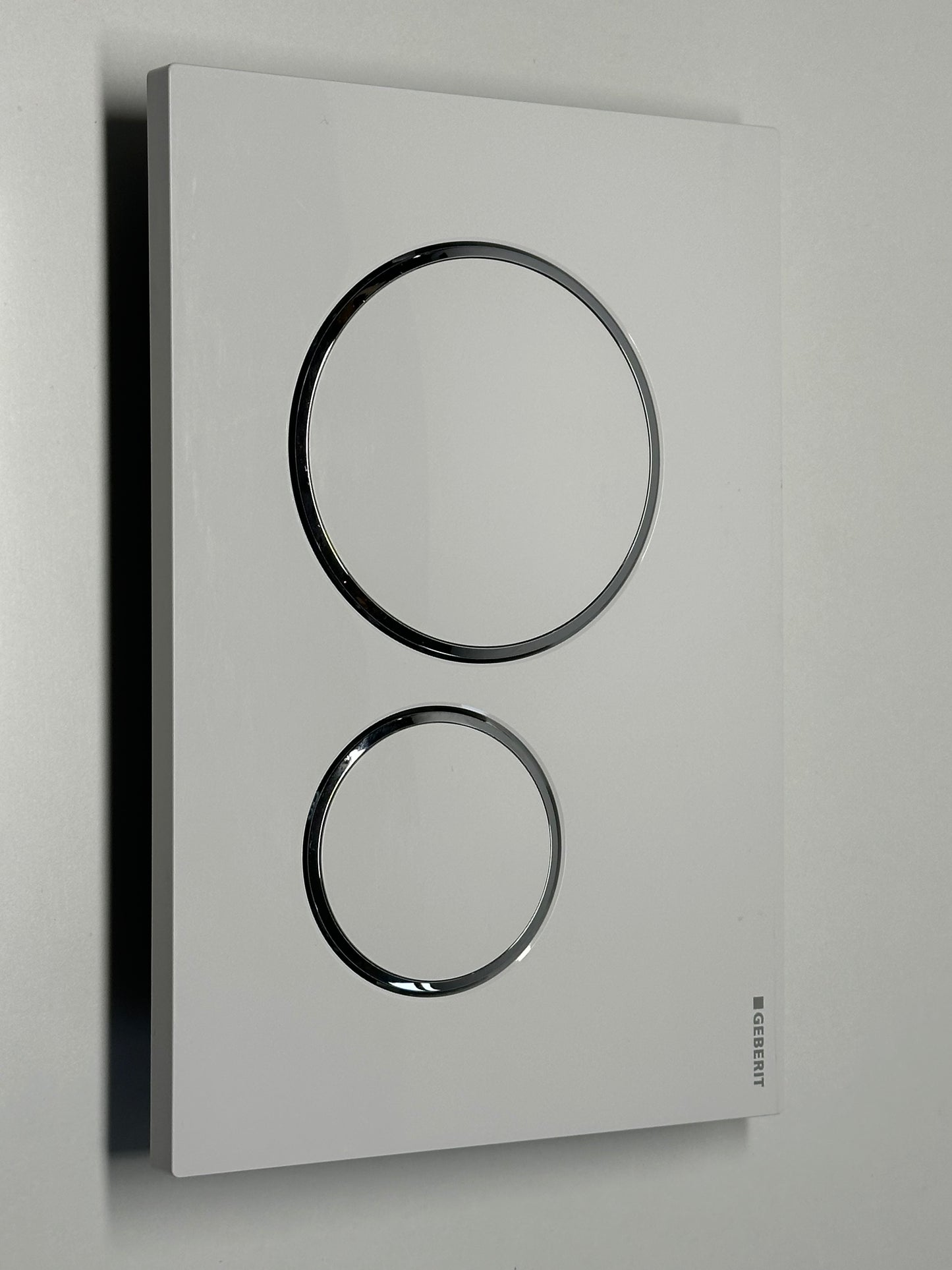 Geberit Betätigungsplatte Sigma 20 (Betätigung von vorne, Drückerstangen schallgedämmt) 115.882.KJ.1