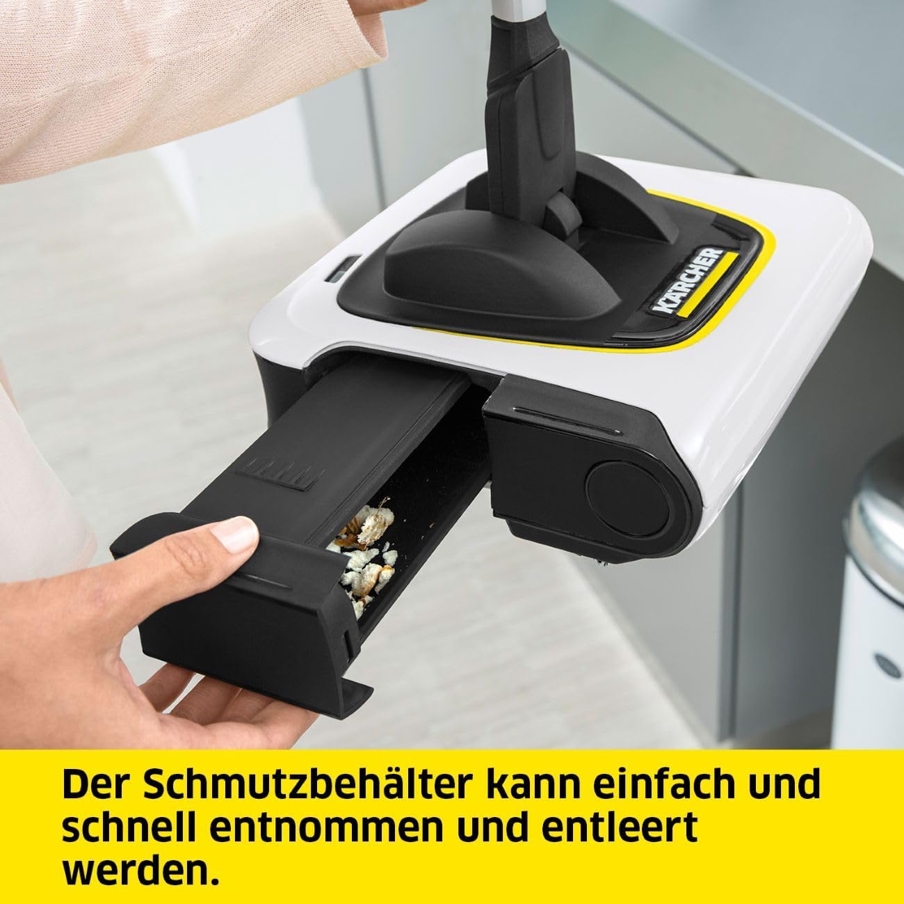 Kärcher Akku-Besen KB 5, elektrischer Besen für die schnelle Bodenreinigung