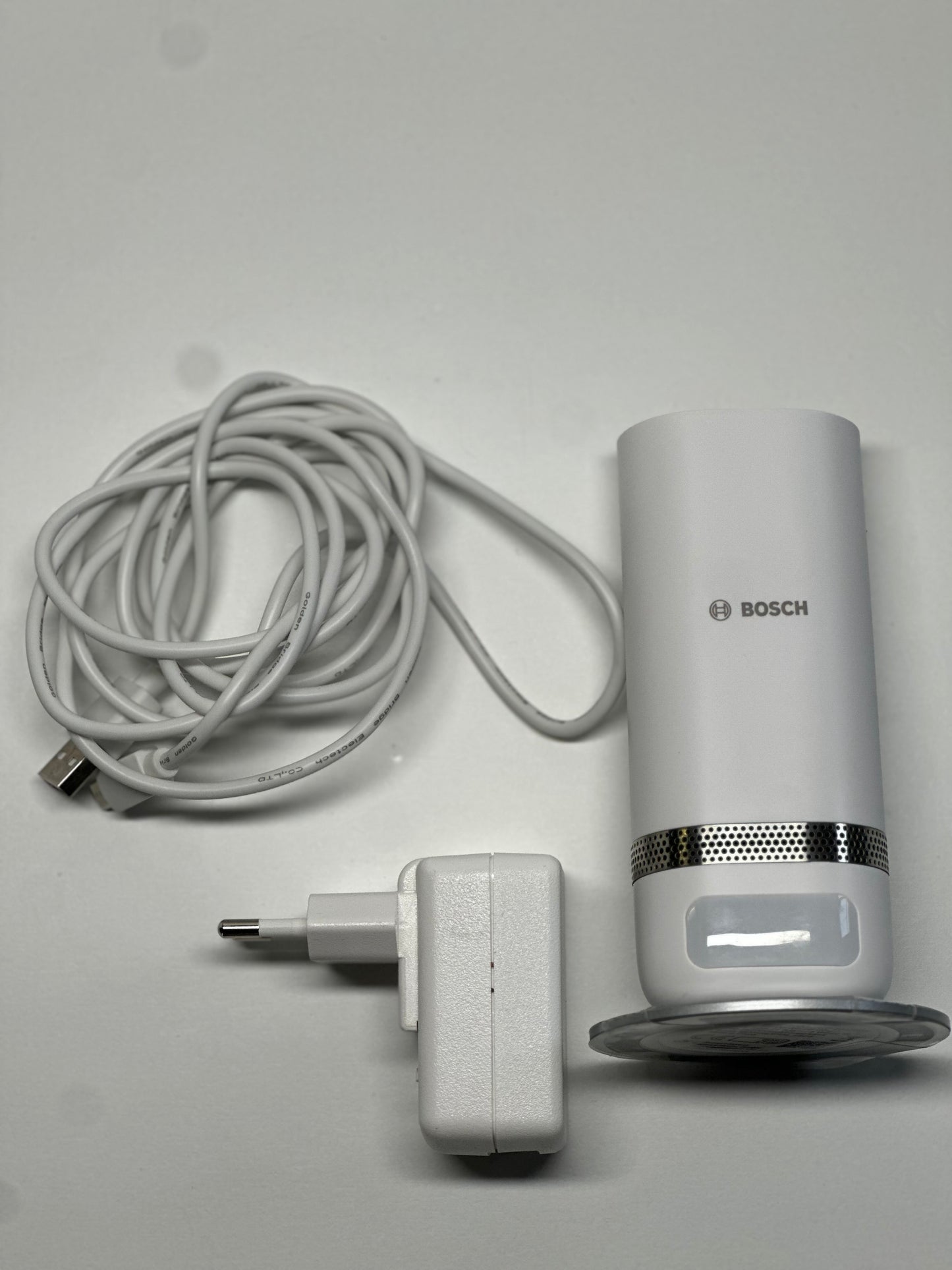 Bosch Smart Home Eyes Innenkamera II, WLAN Überwachungskamera für den Innenbereich mit intelligenter Personenerkennung, kompatibel mit Amazon Alexa